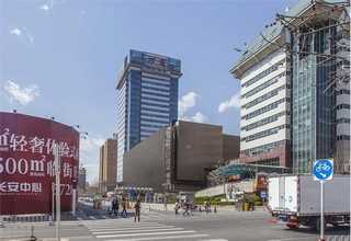 集装箱式VR安全教育体验馆安全帽撞击体验